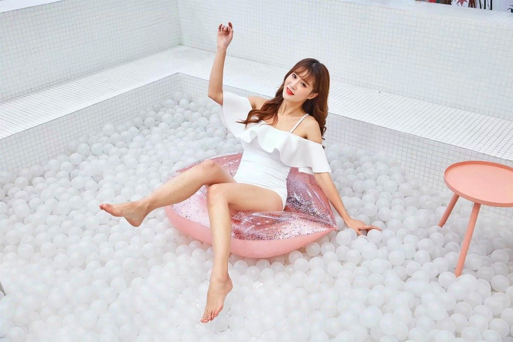 Rose Gold Sequin Lips Inflatable Adult Pool Float Red Lifebuoy Swimming Ring For Women And Children - 4