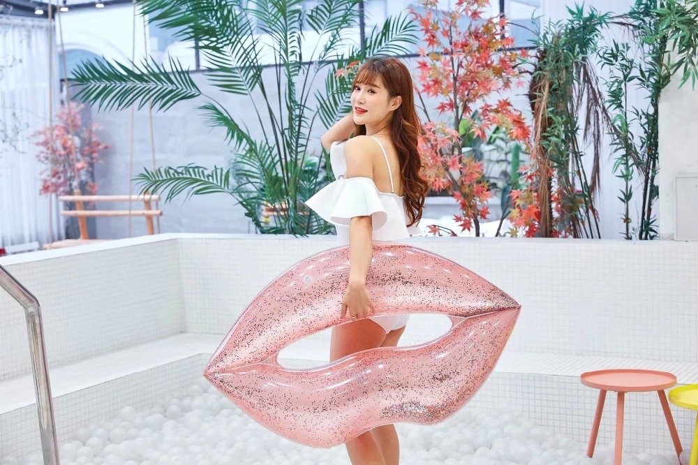 Rose Gold Sequin Lips Inflatable Adult Pool Float Red Lifebuoy Swimming Ring For Women And Children - 1