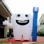 Custom Made 4m High Inflatable Tooth Wtih Brush Teeth Cartoon For Commercial Display Event Toys