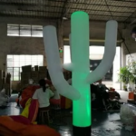 Customize Creative Giant Outdoor Decoration Inflatable Cactus With Led Lights For Events